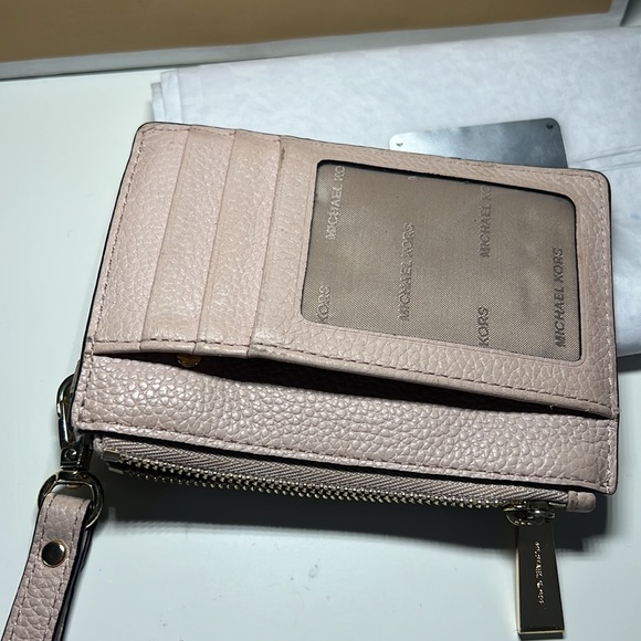 Michael Kors wristlet,  light pink used SLG, gold toned hardware, key pouch - Picture 8 of 8